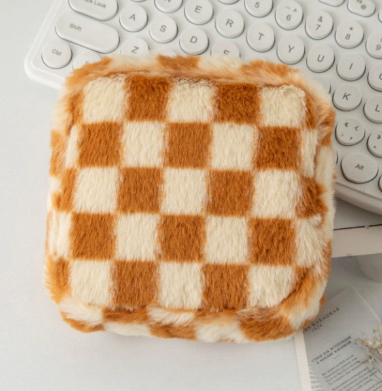 CHECKER COSMETIC MAKEUP TRAVEL POUCH BAG | 40P578