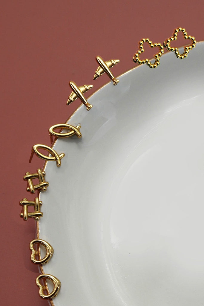 18K Stainless Steel Tarnish Free Waterproof Studs | 40E424