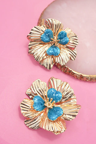 BOLD STATEMENT FLOWER BLUE STUD EARRINGS | 80E61350