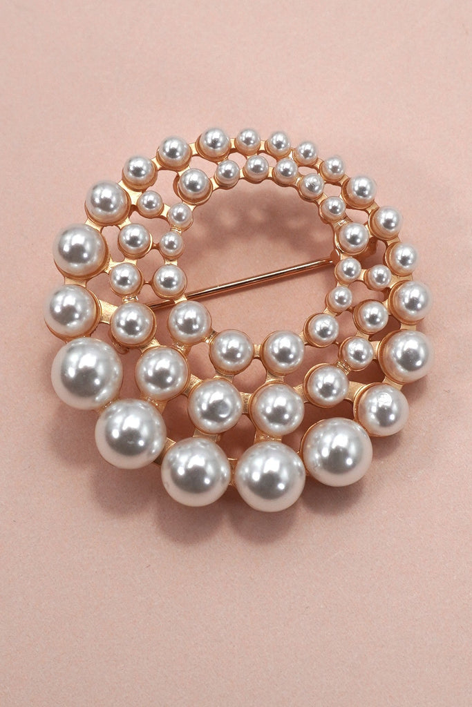 VINTAGE GRADUATED PEARL BROOCH PIN | 80BC056