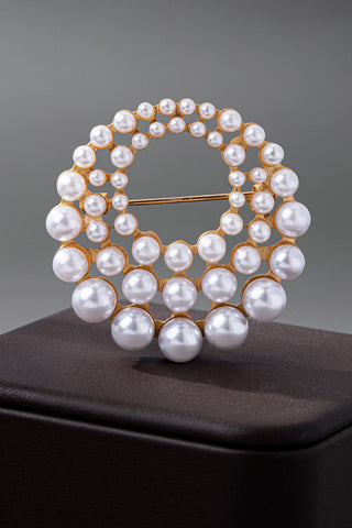 VINTAGE GRADUATED PEARL BROOCH PIN | 80BC056
