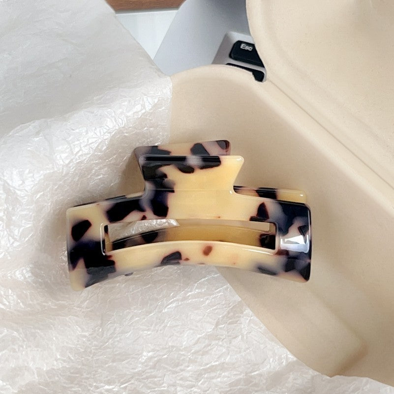 JUMBO ANIMAL TORT PRINT HAIR CLAW CLIPS | 40H1017