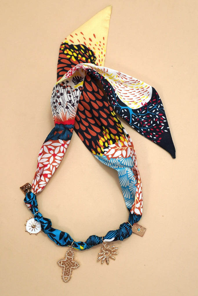 HANDMADE ANIMAL DESIGN SCARF NECKLACE-CROSS  HEART | 80N92491