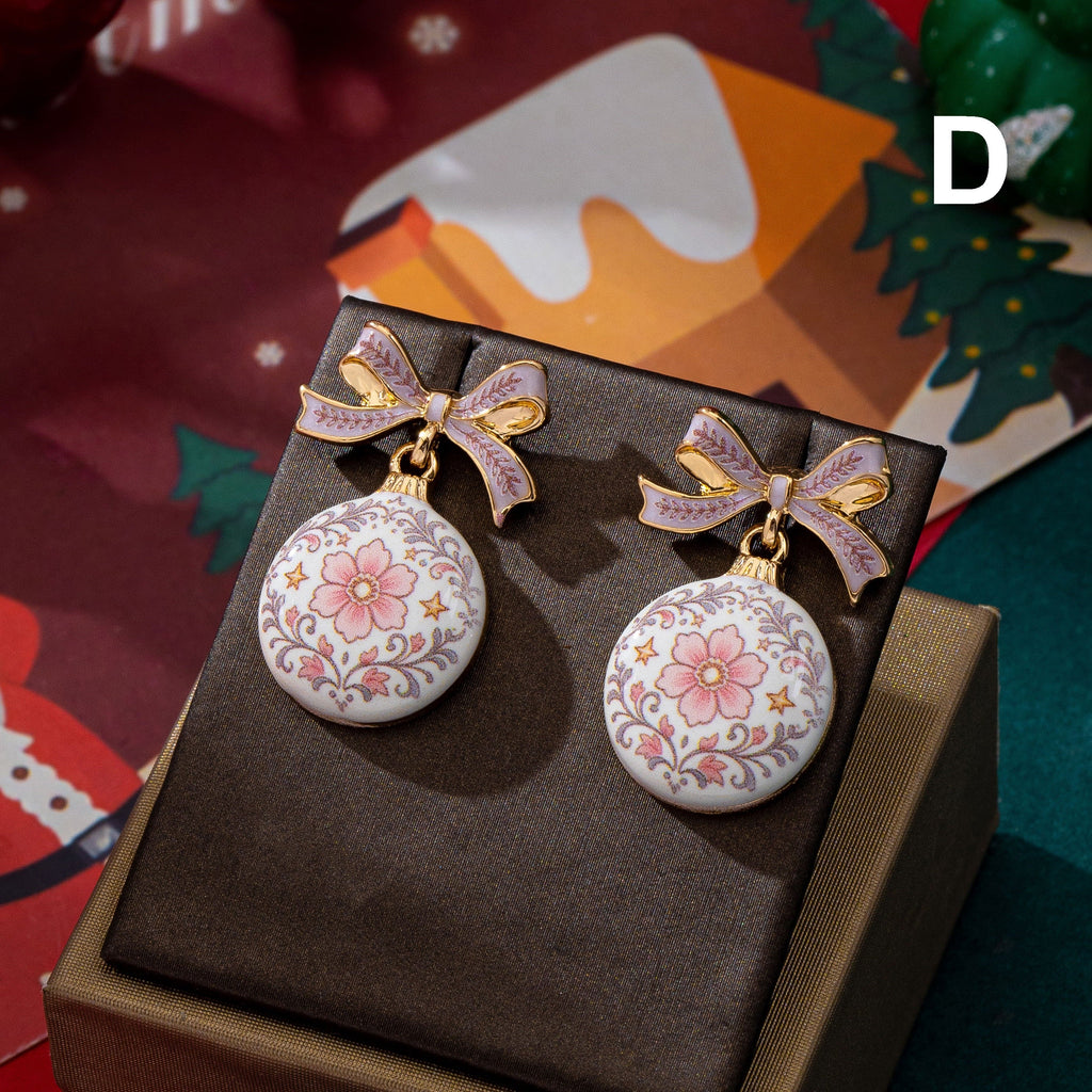 Vintage Botanical Christmas Ornament Bow Earrings | 80E63594