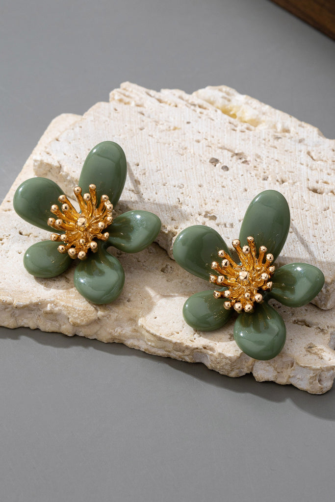 RESIN VINTAGE FLORAL GOLD EARRINGS | 80E61521