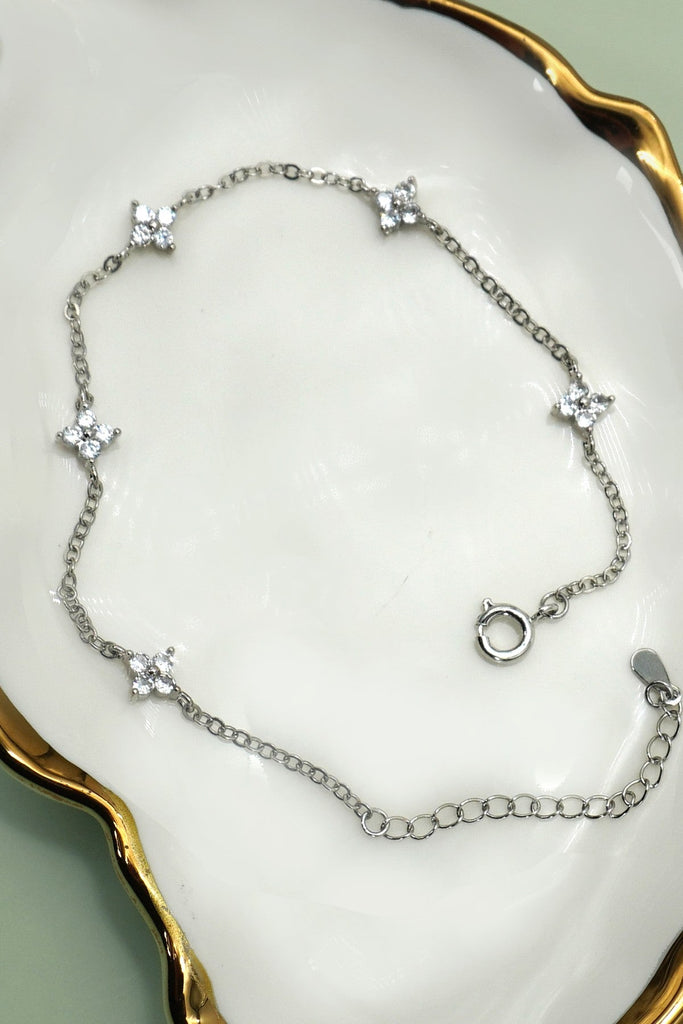 18K STAINLESS STEEL TARNISH FREE FLOWER  BRACELET | 40B5213