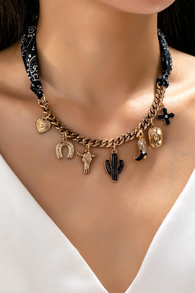 CHARM ANIMAL SCARF NECKLACE-WESTERN CROSS BOOT HAT | 80N92703