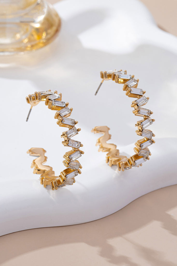 Baguette Crystal Zigzag Gold Hoop Earrings | 80E61639