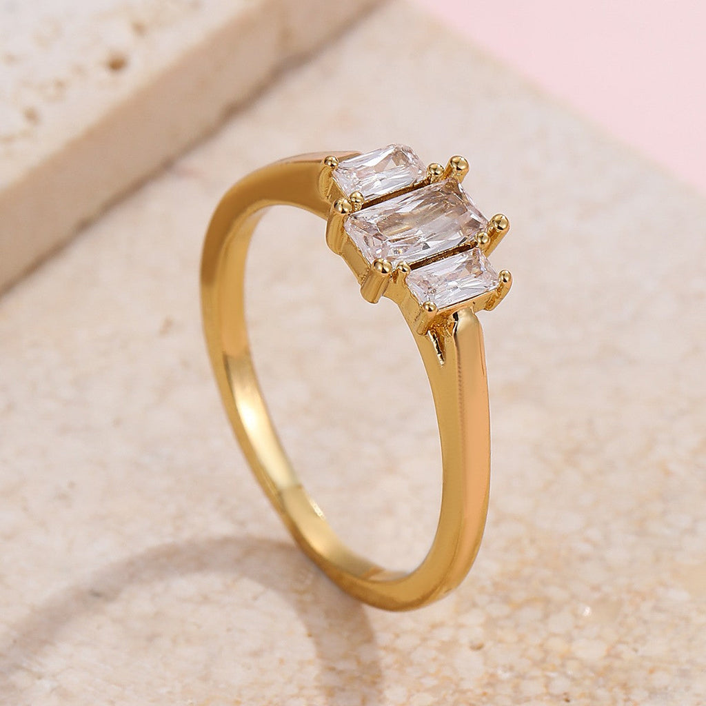 Baguette rhinestone cocktail eternity band Ring | 40R143