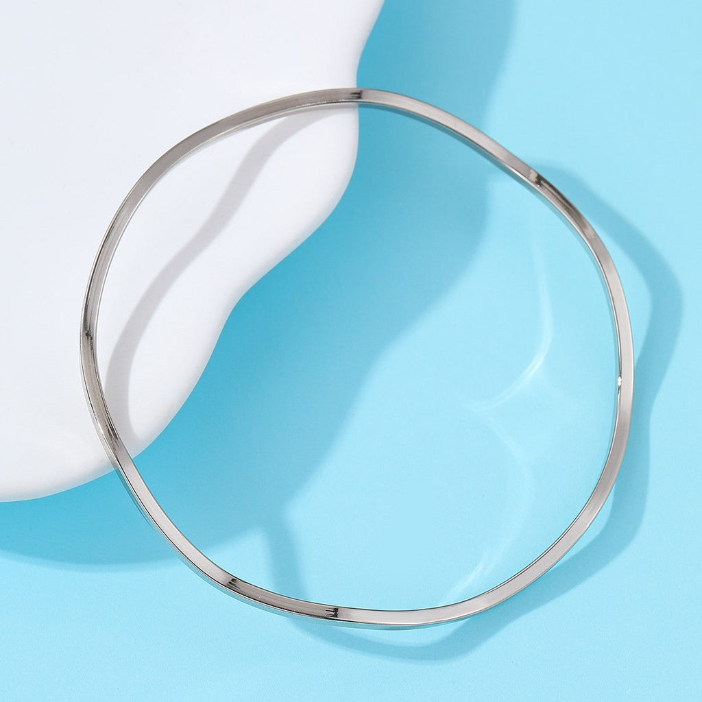 18K NON-TARNISH WATERPROOF STAINLESS STEEL BANGLE | 40B5237