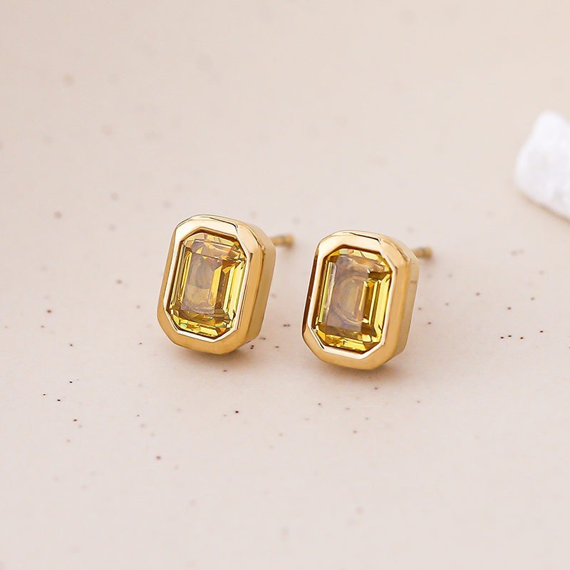 18K STAINLESS STEEL TARNISH FREE CRYSTAL EARRINGS | 40E472