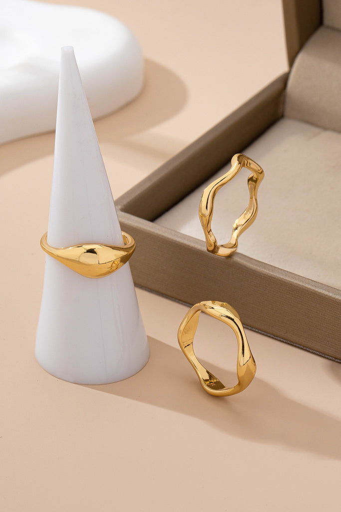 Multi-Band Statement Modern Stacked Wave Ring | 80R256