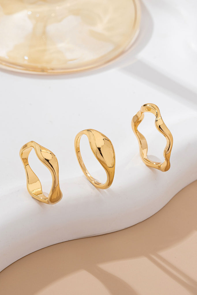 Multi-Band Statement Modern Stacked Wave Ring | 80R256