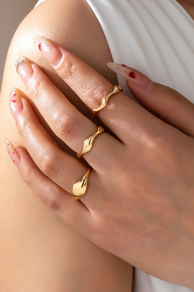 Multi-Band Statement Modern Stacked Wave Ring | 80R256