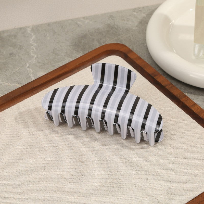 JUMBO STRIPE PLAID OVAL HAIR CLAW CLIPS | 40H1069