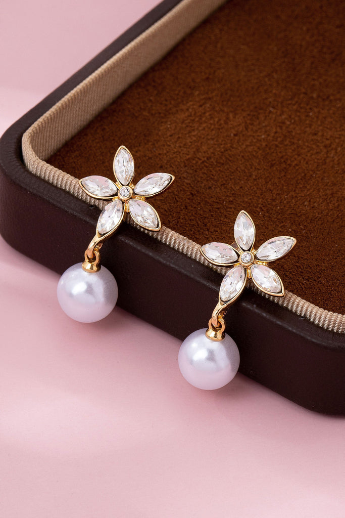 Glass Crystal Star-Flower & Round Pearl Earrings | 80E62000