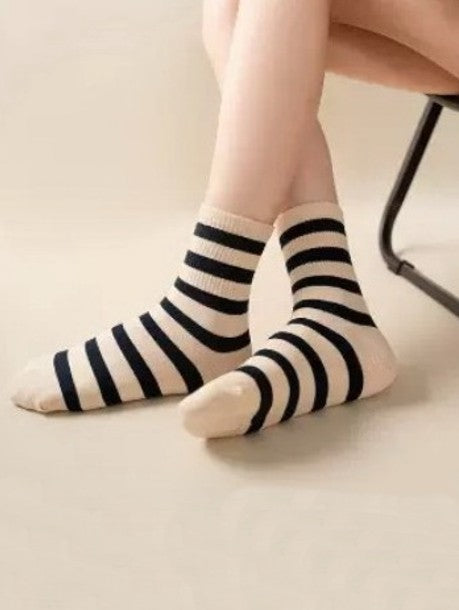 Colorful Horizontal Striped Crew Sock | 40S02088