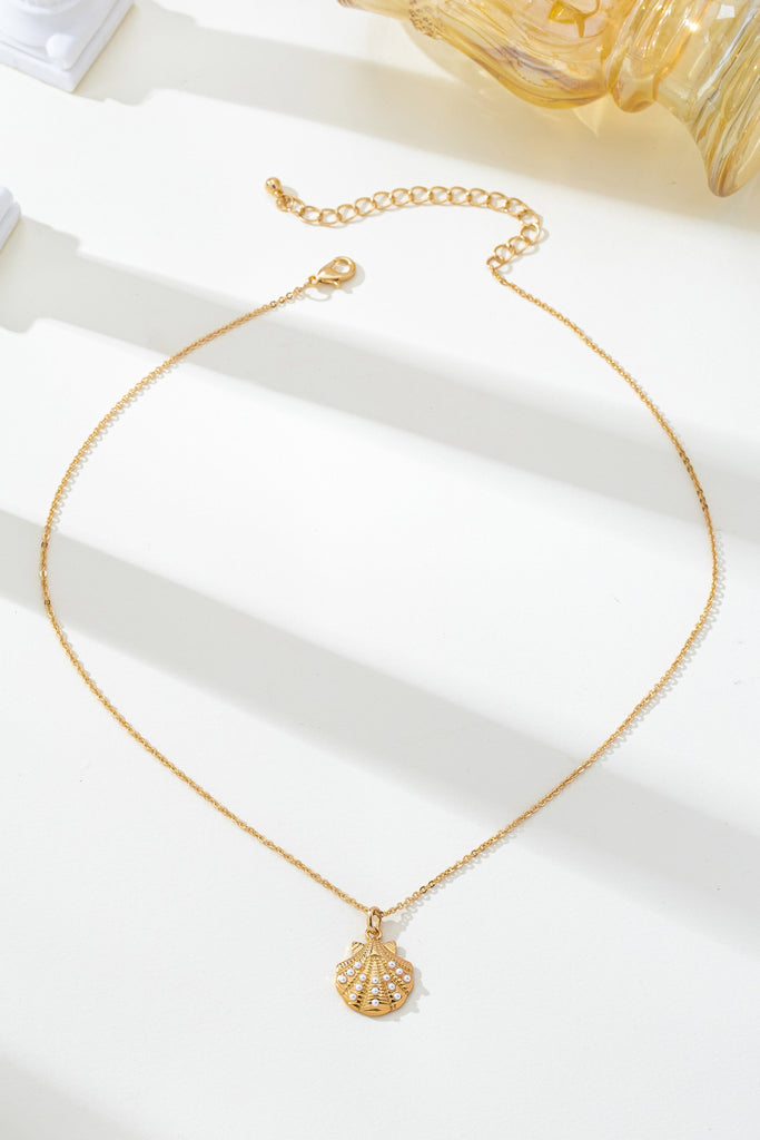 Pearl-Accented Shell Pendant Necklace | 80N92915