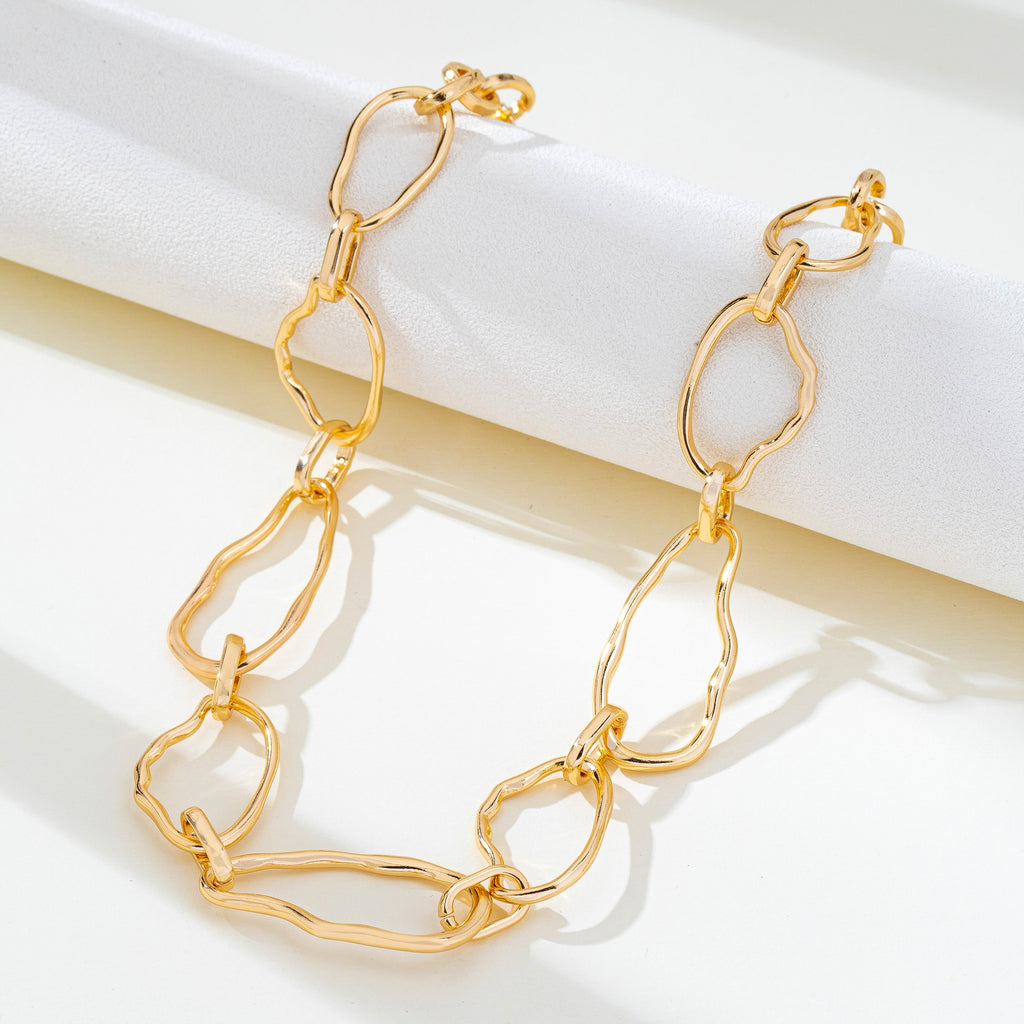 Artisanal Hammered Organic Link Necklace | 80N93011