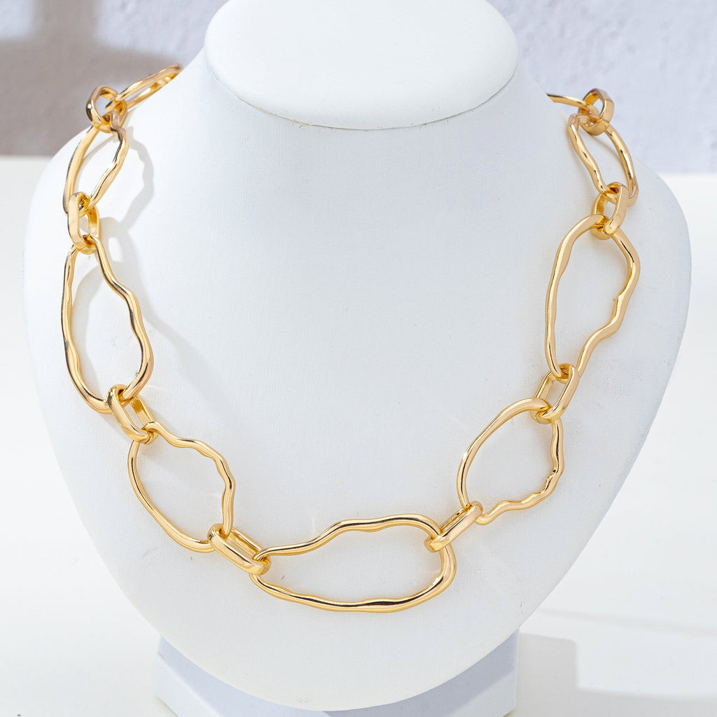 Artisanal Hammered Organic Link Necklace | 80N93011