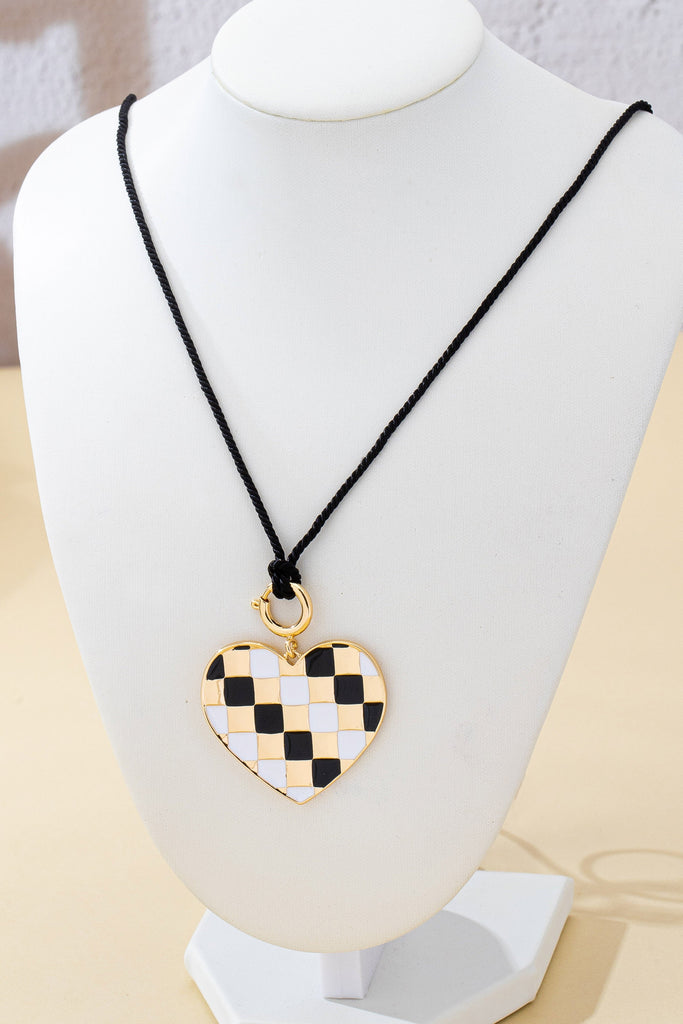 Checkered Heart Cord Landyard Necklace | 80N92999