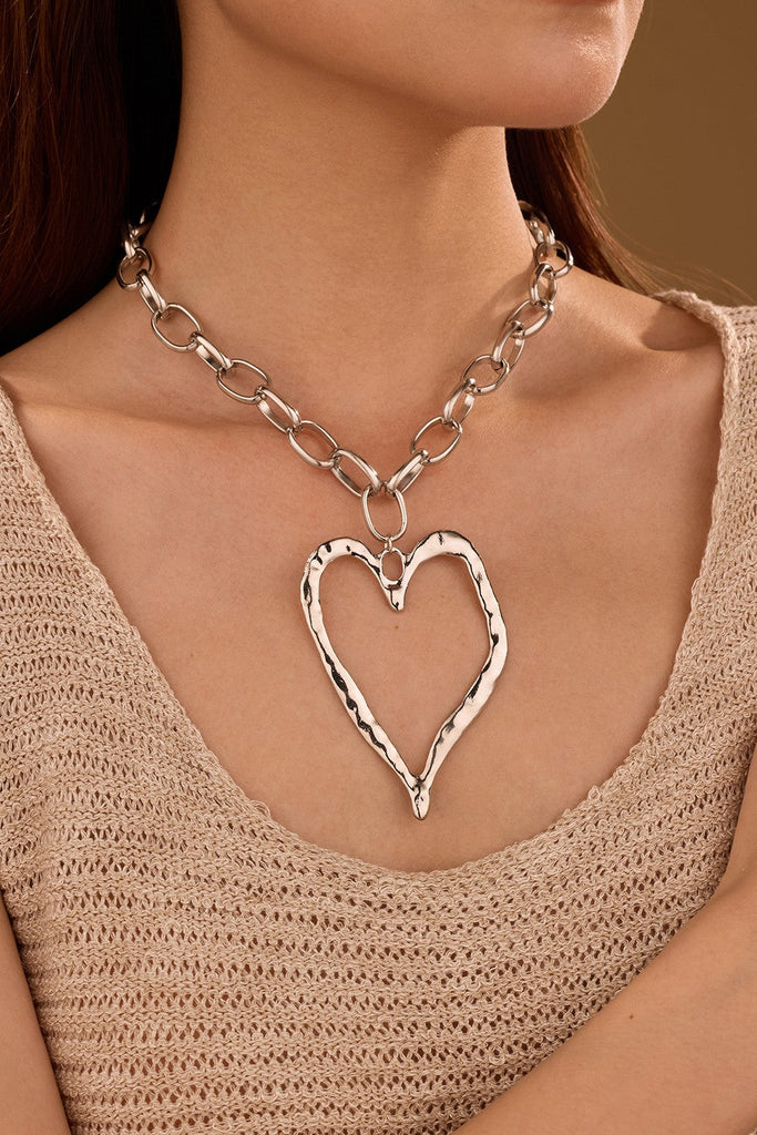 Statement Hammered Open Heart Necklace | 40NK9698