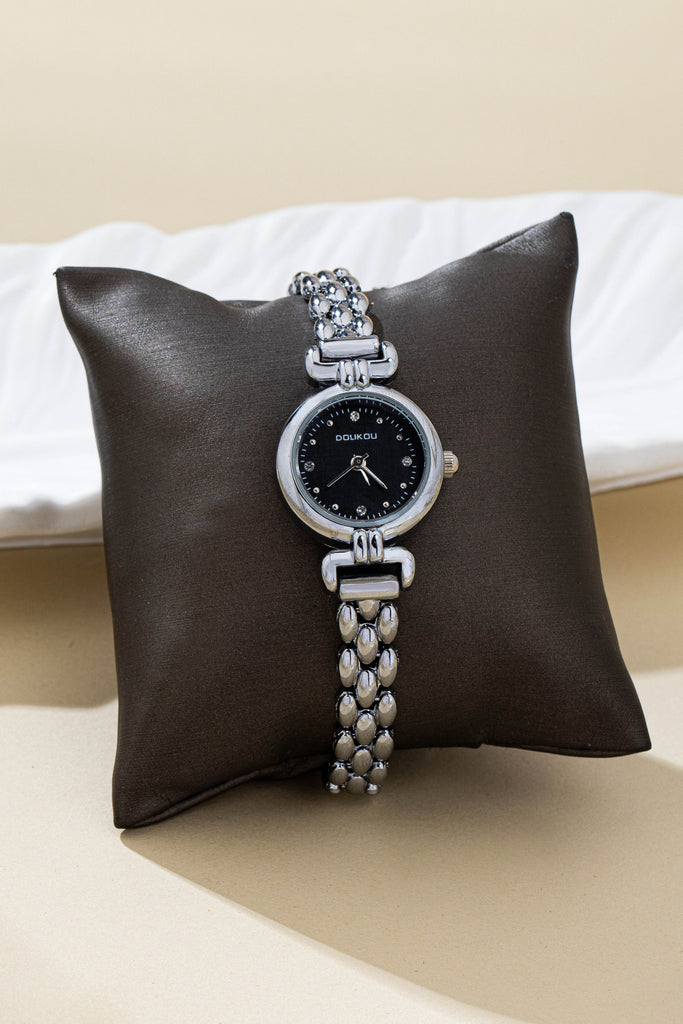 ROUND DIAL OVAL BAND BRACELET WATCH | 80W001