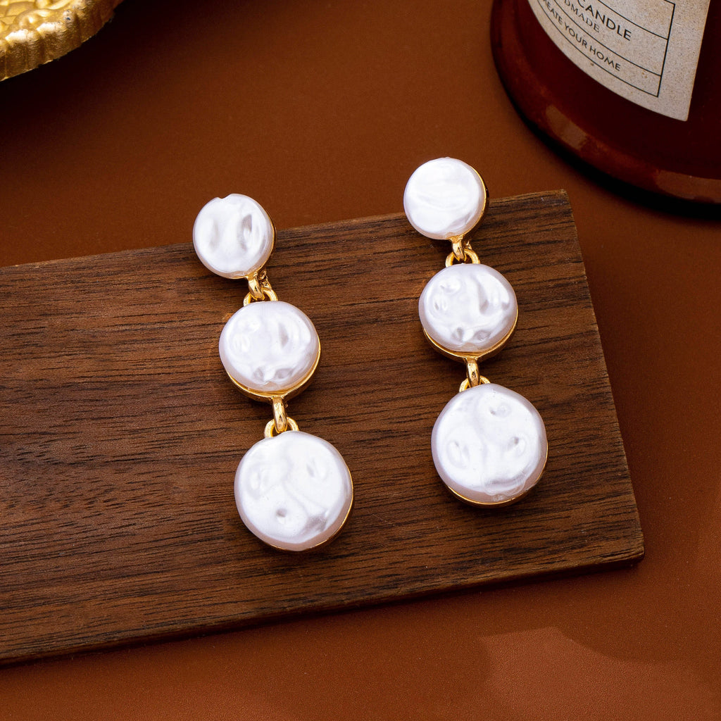 Organic-Shaped Pearl Triple Drop Earrings | 80E63340