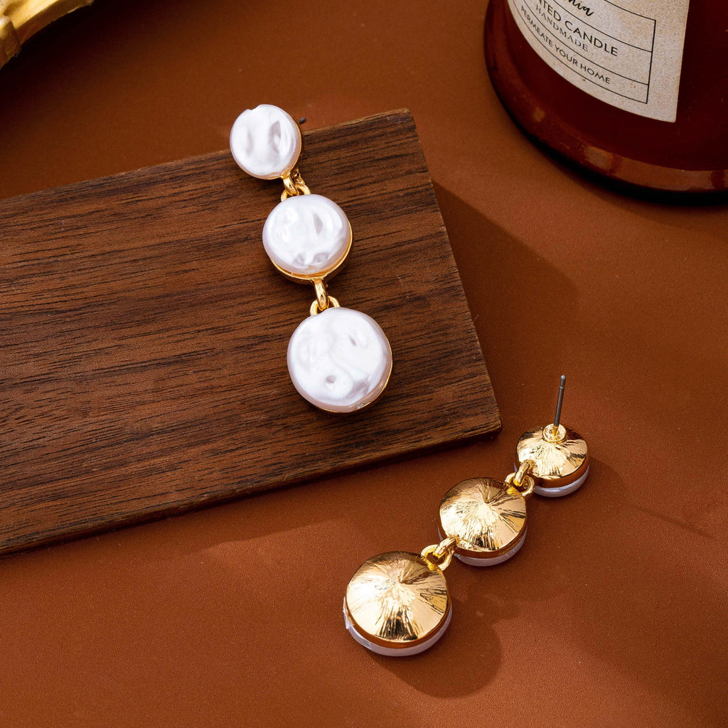 Organic-Shaped Pearl Triple Drop Earrings | 80E63340