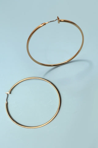 Timeless Essential Hoop Earrings | 51E2080142