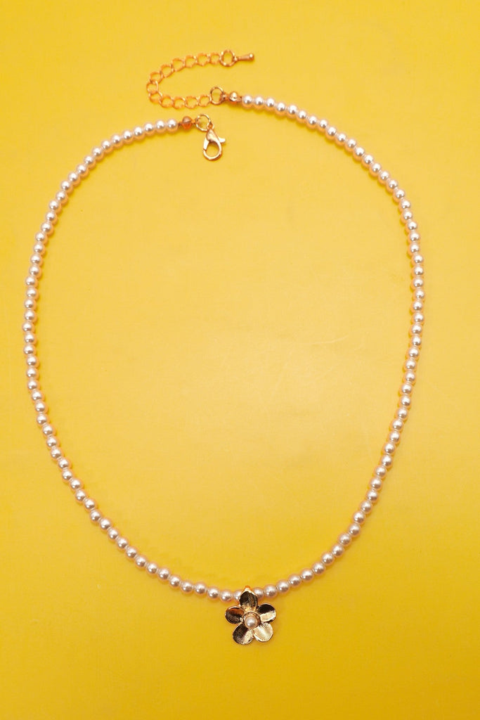 Minimalist Floral Pendant Necklace | 40NK9716