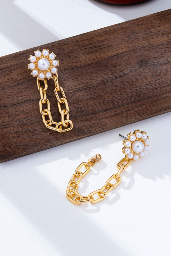 Pearl Daisy Hoop and Drop Link Earrings | 80E62293