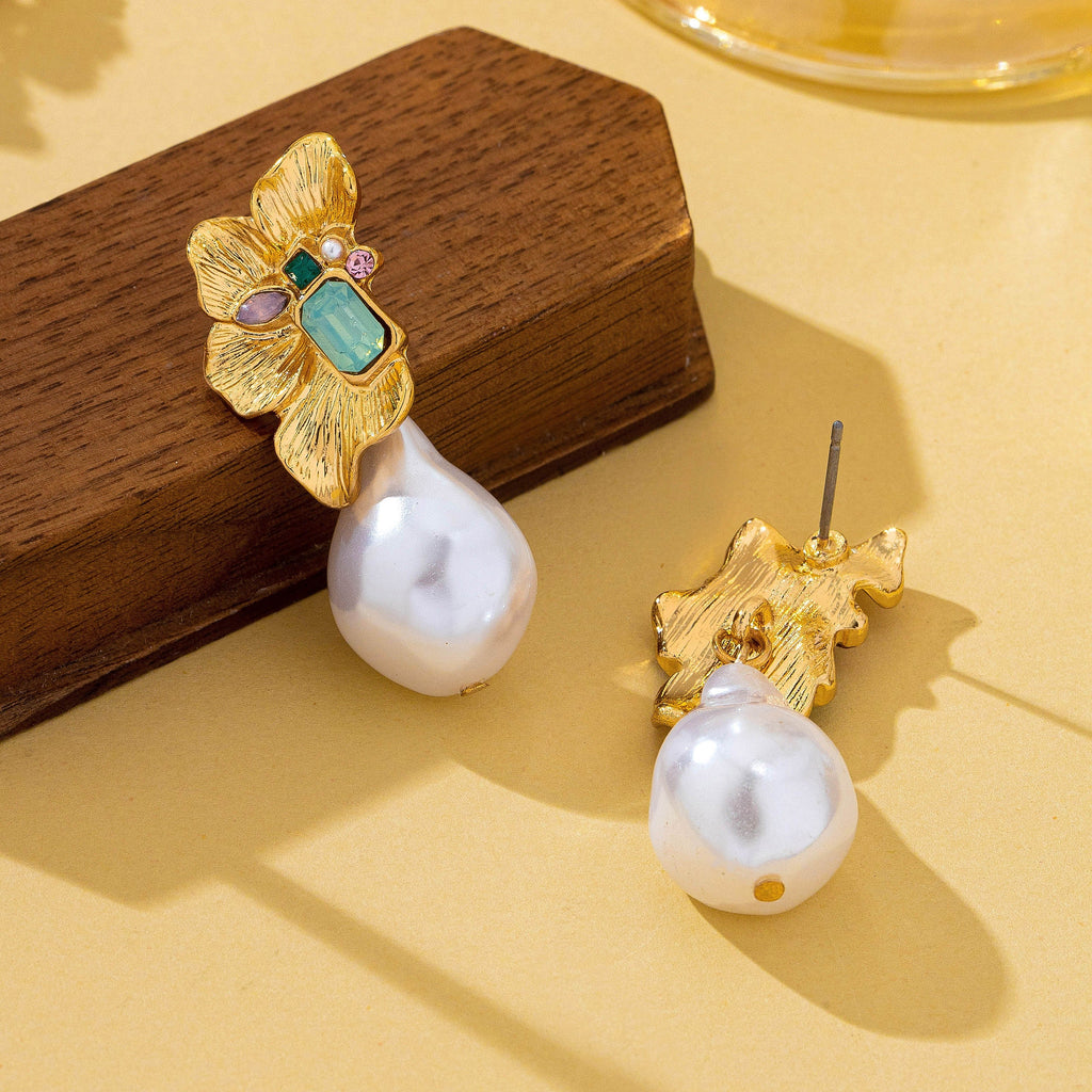 Textured Gold Floral & Pearl Dangle Earrings | 80E62427