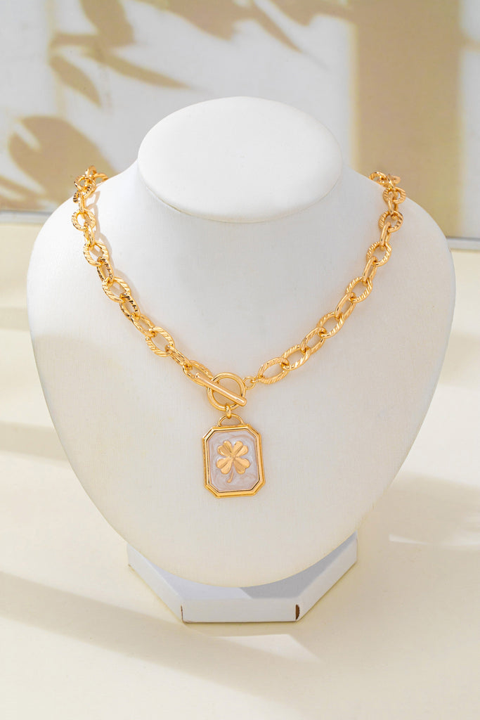 Epoxy Four-Leaf Clover Toggle Necklace | 80N93355