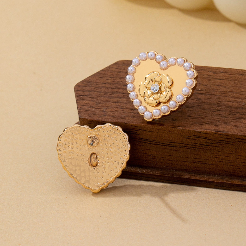 Vintage-Inspired Rose & Pearl Heart Earrings | 80E62528