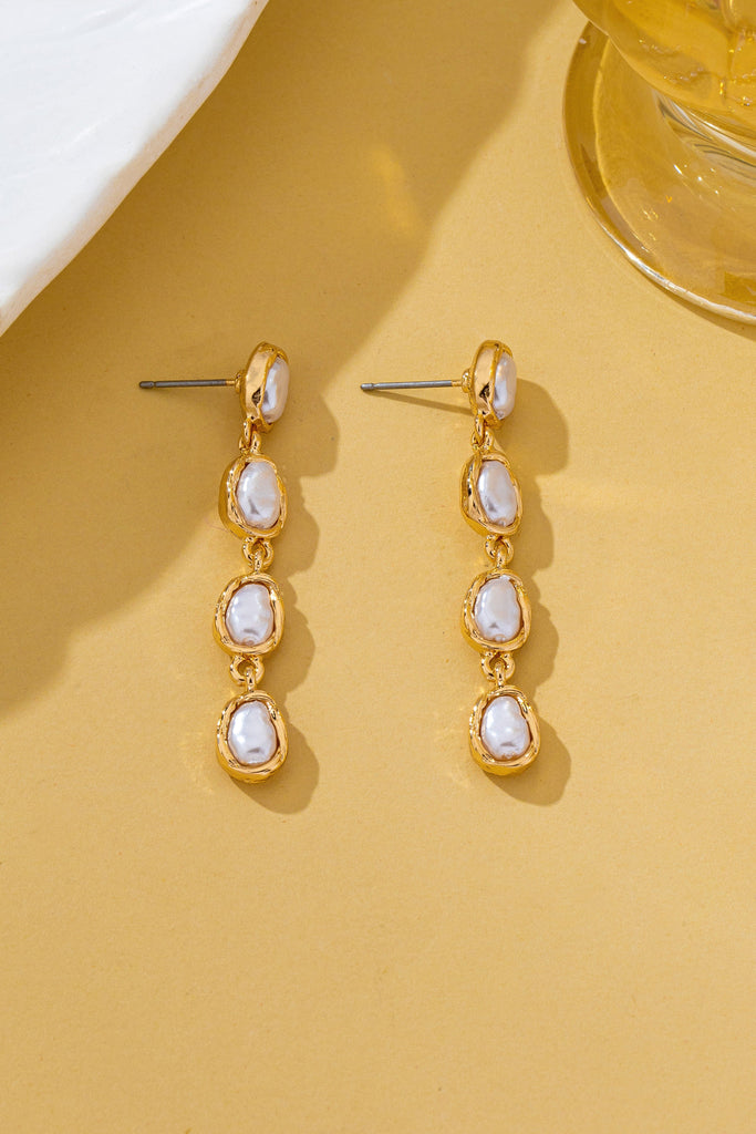 Organic Baroque Pearl Linear Drop Earrings | 80E62691