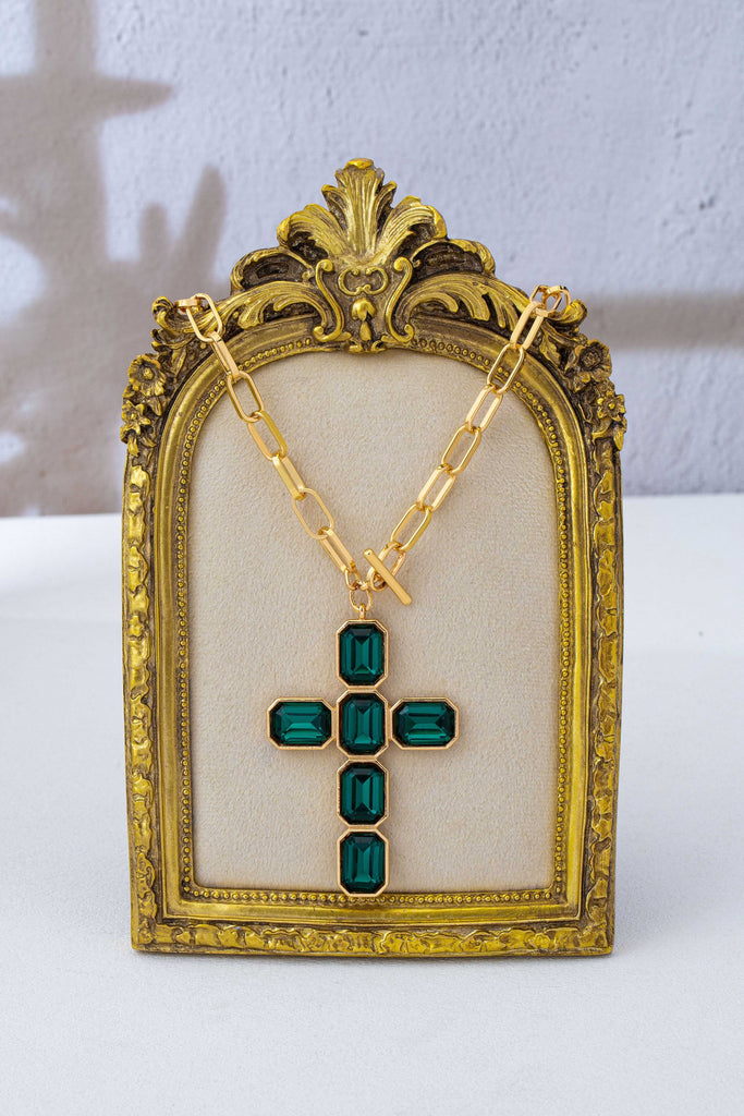 Bezel Set Rhinestone Cross Front Toggle Necklace | 80N93437