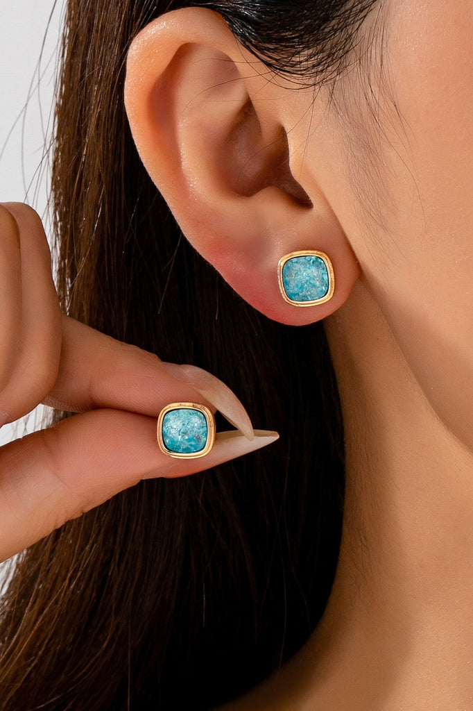 Cushion-Cut Aqua Fuchsia  Shimmer Stud Earring | 80E62710