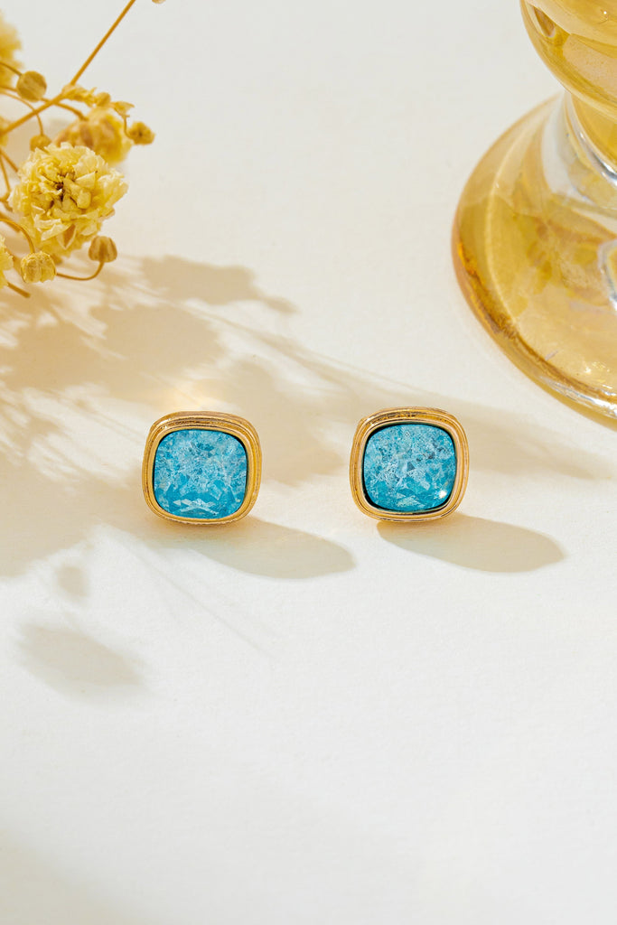 Cushion-Cut Aqua Fuchsia  Shimmer Stud Earring | 80E62710