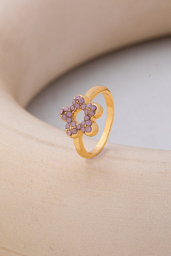 Shimmering Crystal Floral Ring | 80R299