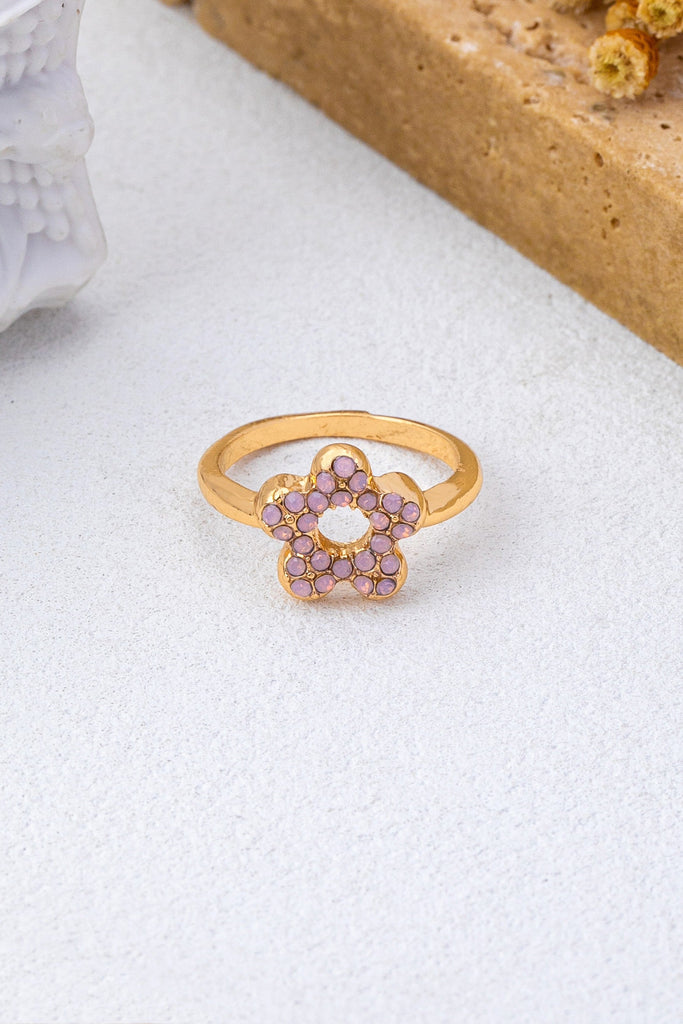 Shimmering Crystal Floral Ring | 80R299