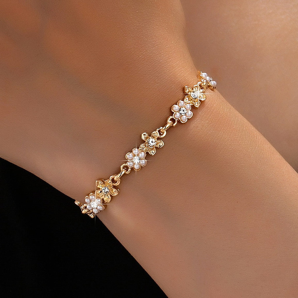 Pearl and Rhinestone Flower Link Bracelet | 80B1898