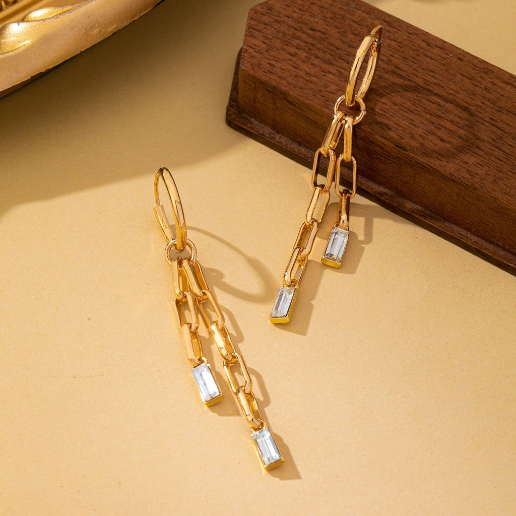Paperclip Chain Glass Rhinestone Drop Earrings | 80E63144