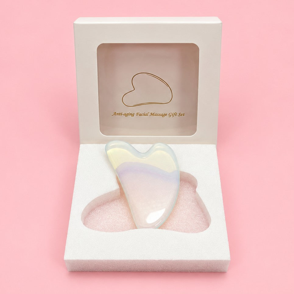 Heart-Shaped Gua Sha Facial Sculpting Tool | 40GS631