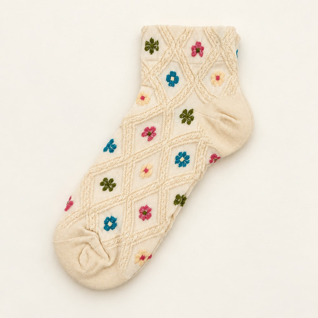 MULTI FLORAL EMBROIDERY TEXTURED ANKLE SOCKS | 40S02096