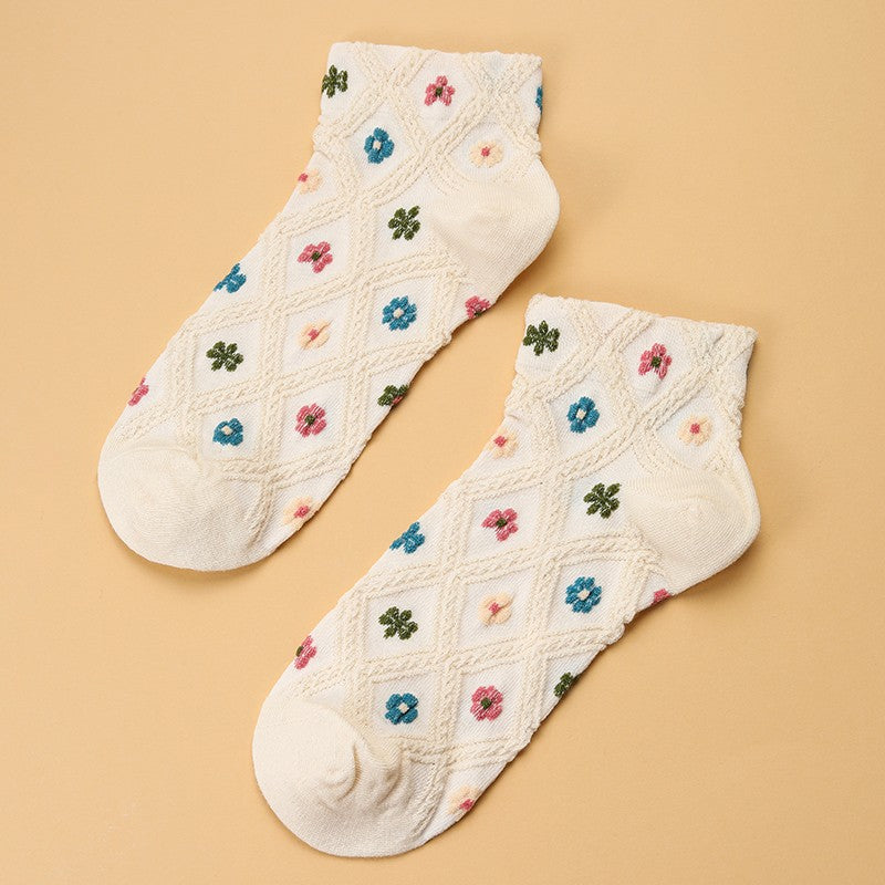 MULTI FLORAL EMBROIDERY TEXTURED ANKLE SOCKS | 40S02096